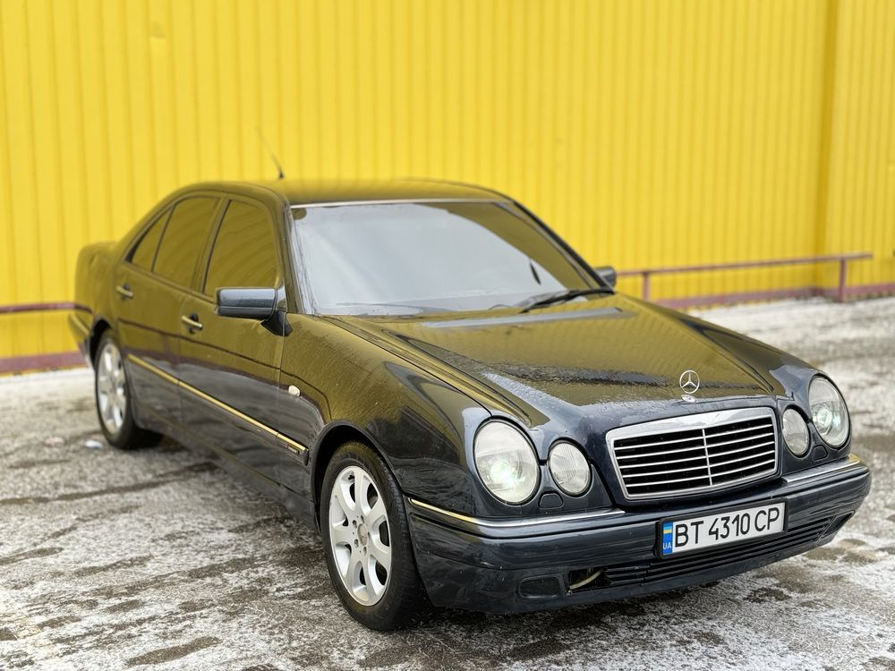 Mercedes Benz E280 ( газ/бензин)