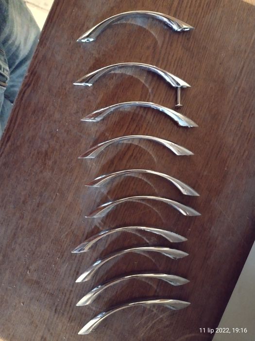 Sprzedam uchwyty do mebli