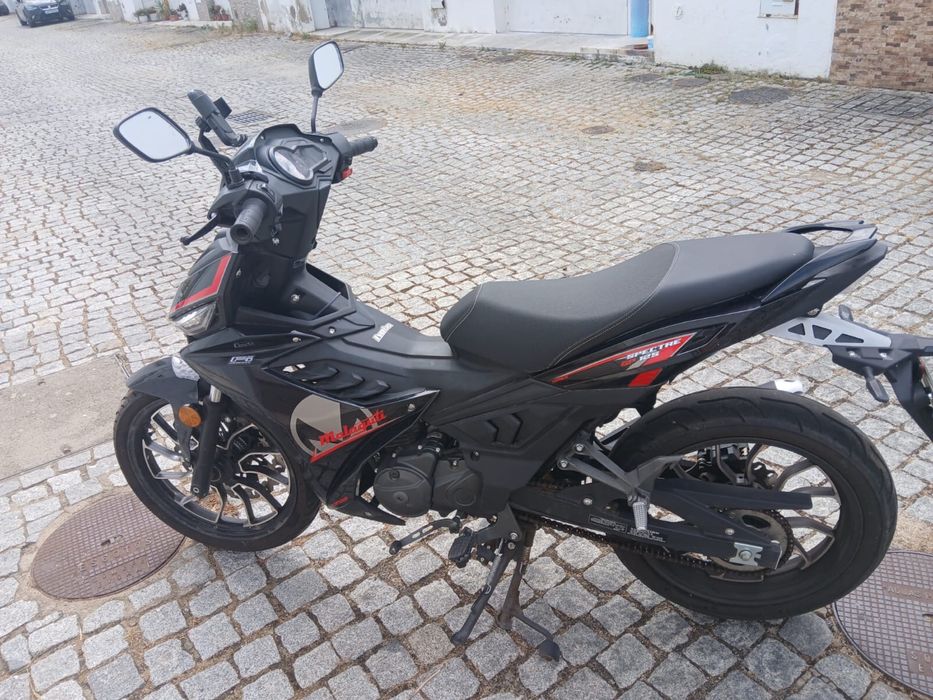 Malaguti spectre gp 125