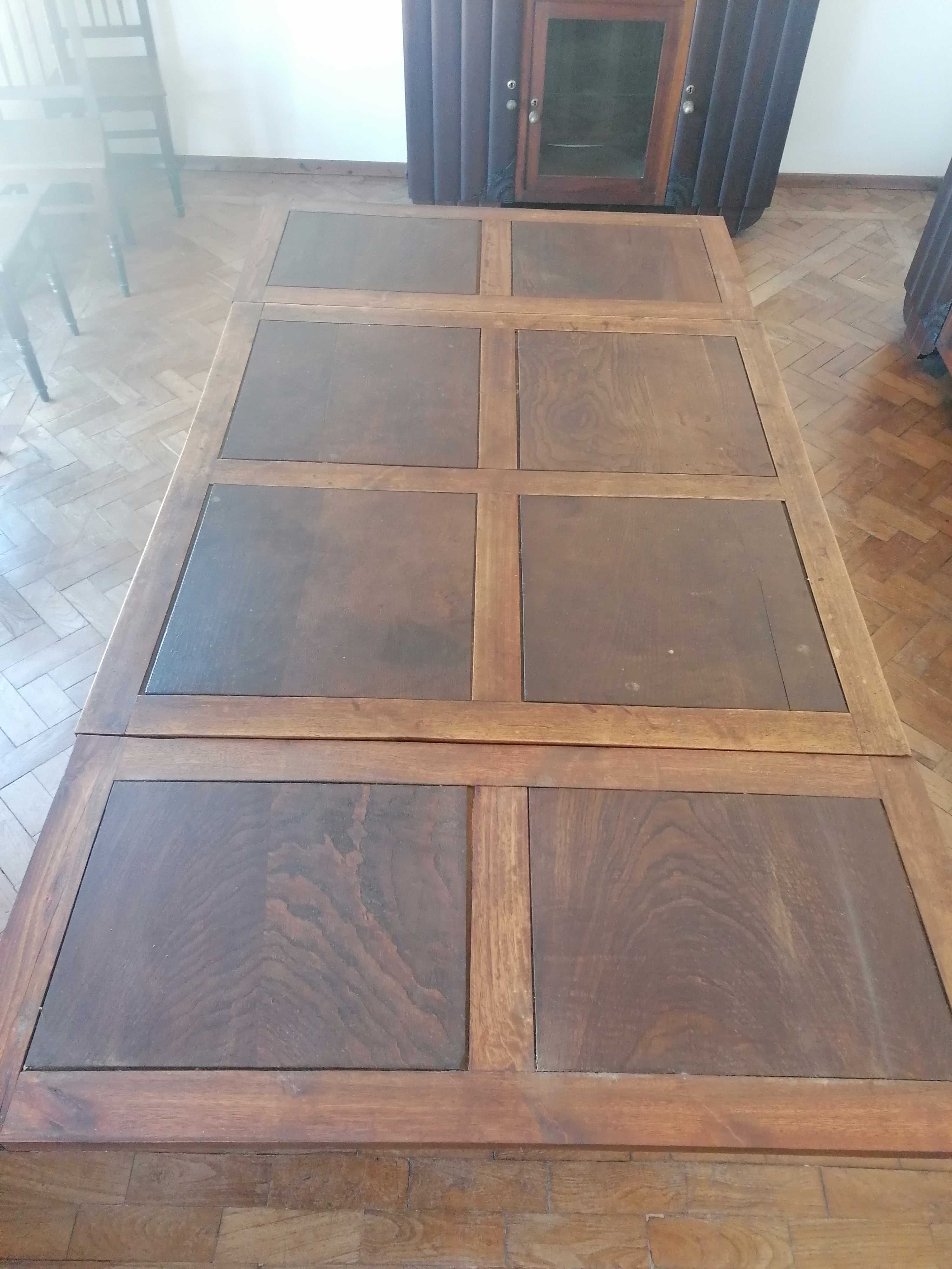 Conjunto Mesa de sala antiga extensível com 6 cadeiras