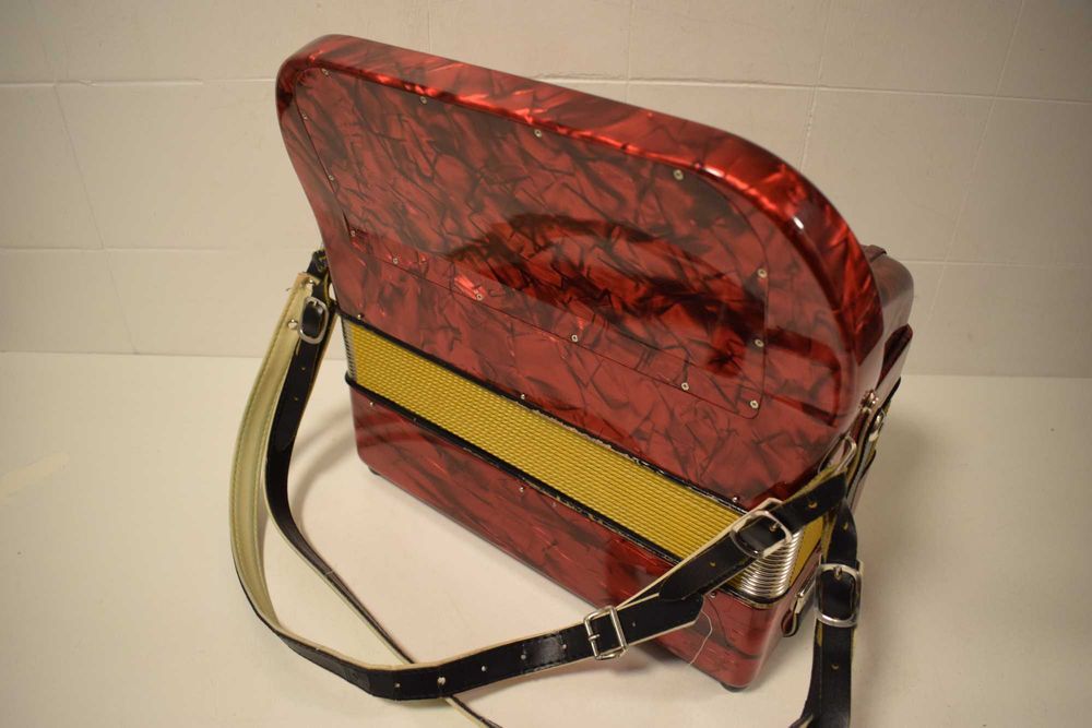 Acordeao Hohner Picolo 2 Voz. N 31