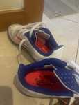 Sapatilha branca Adidas