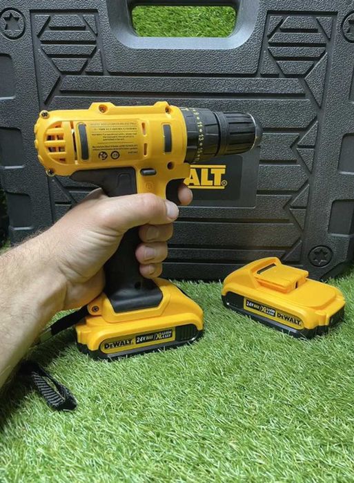 Шуруповерт Девольт DeWalt 24V + 2 акумулятори + кейс, потужний