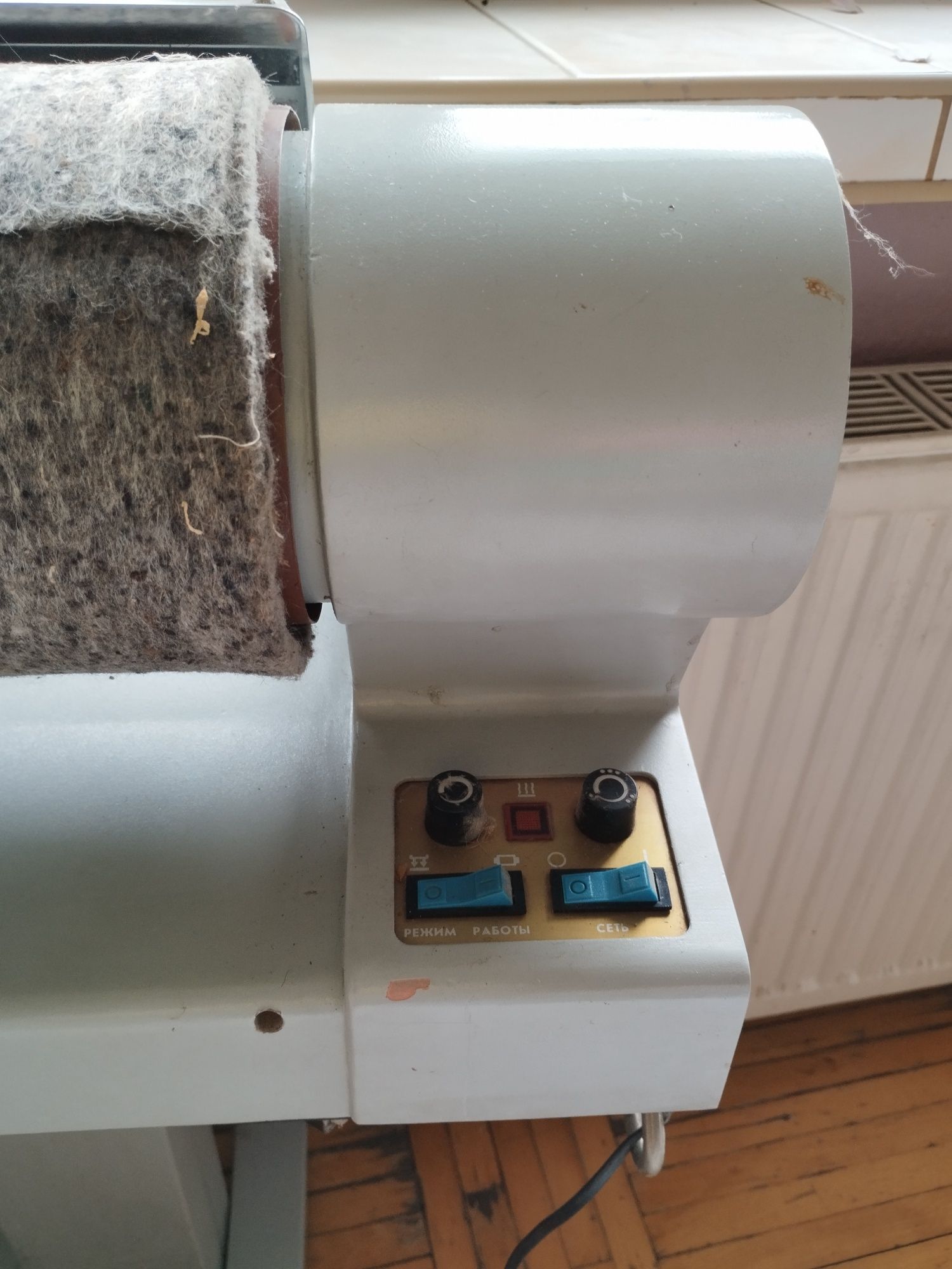 Mały magiel elektryczny