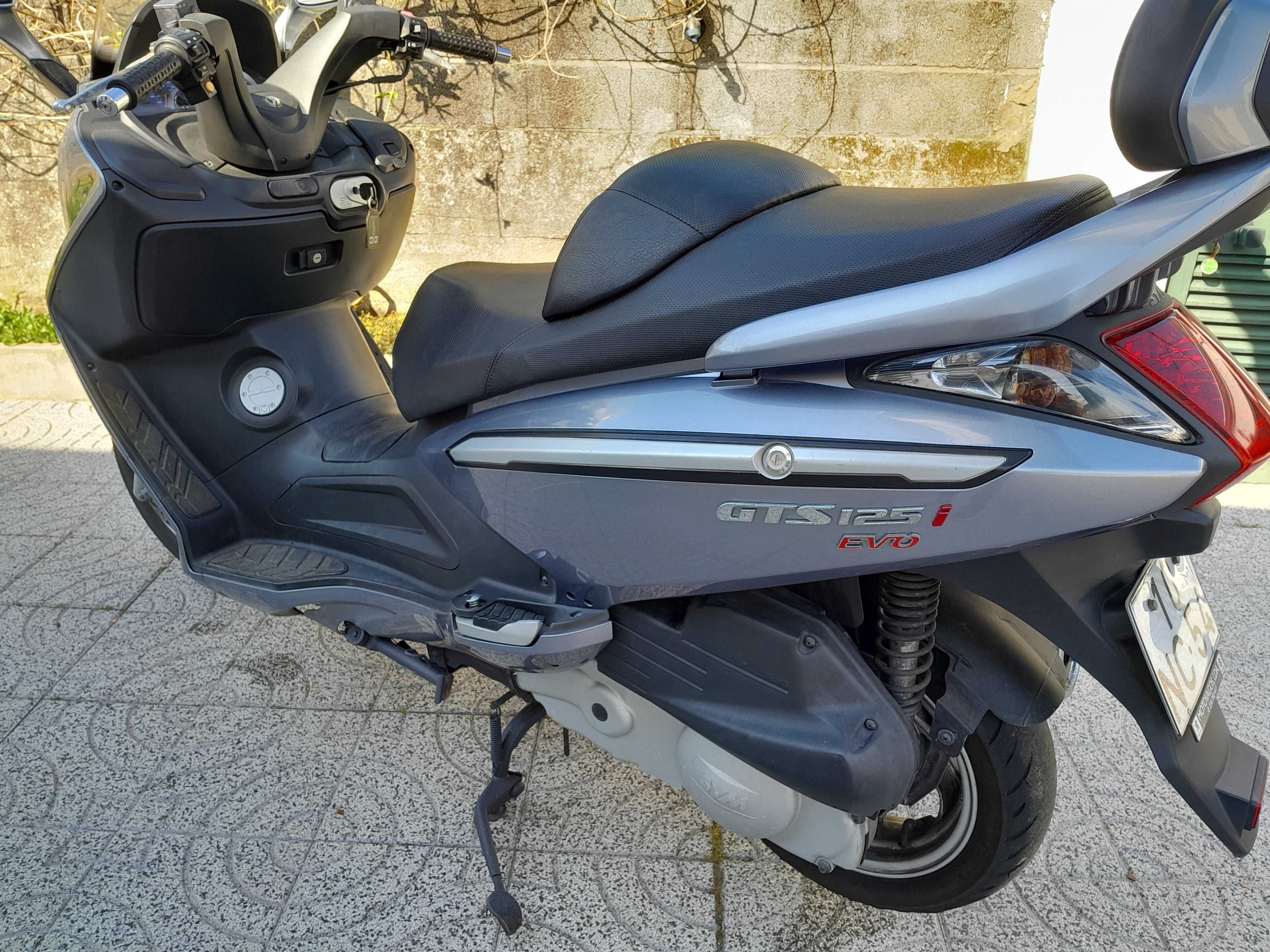 Scooter Sym GTS125 I