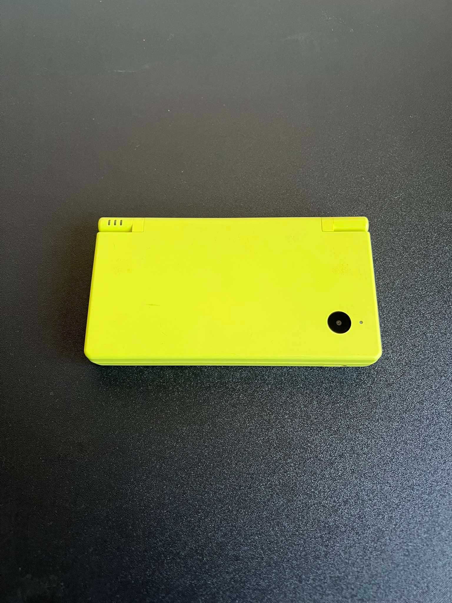 Nintendo DSi Verde Lima com 80+ Jogos
