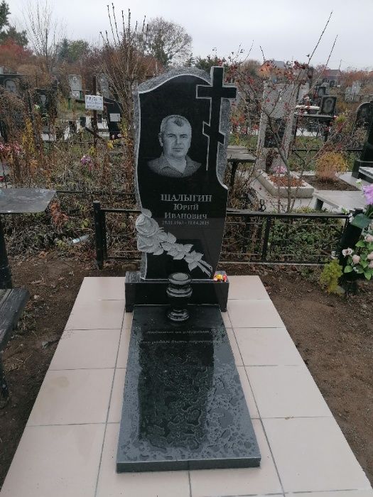 Памятники из гранита, гранитные изделия