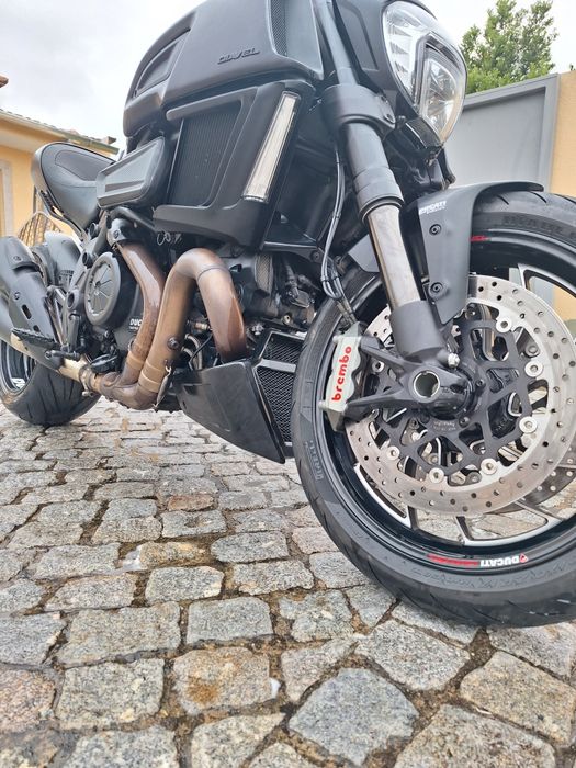 Ducati diavel 1260 black edition