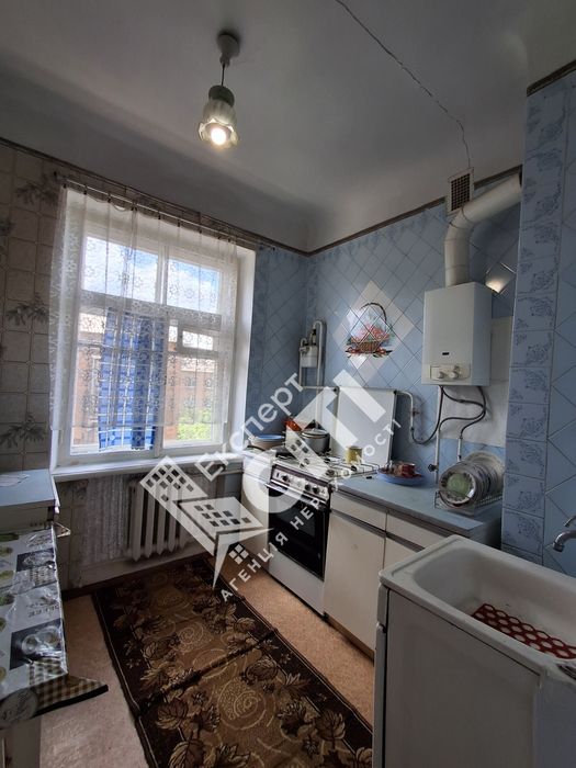 Ціна знижена.Продається 3-кімн квартира, вул. Ракітіна