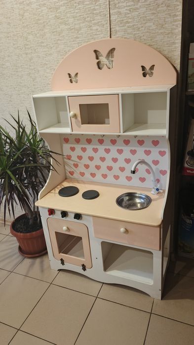 Продам кухню , детская кухонька.