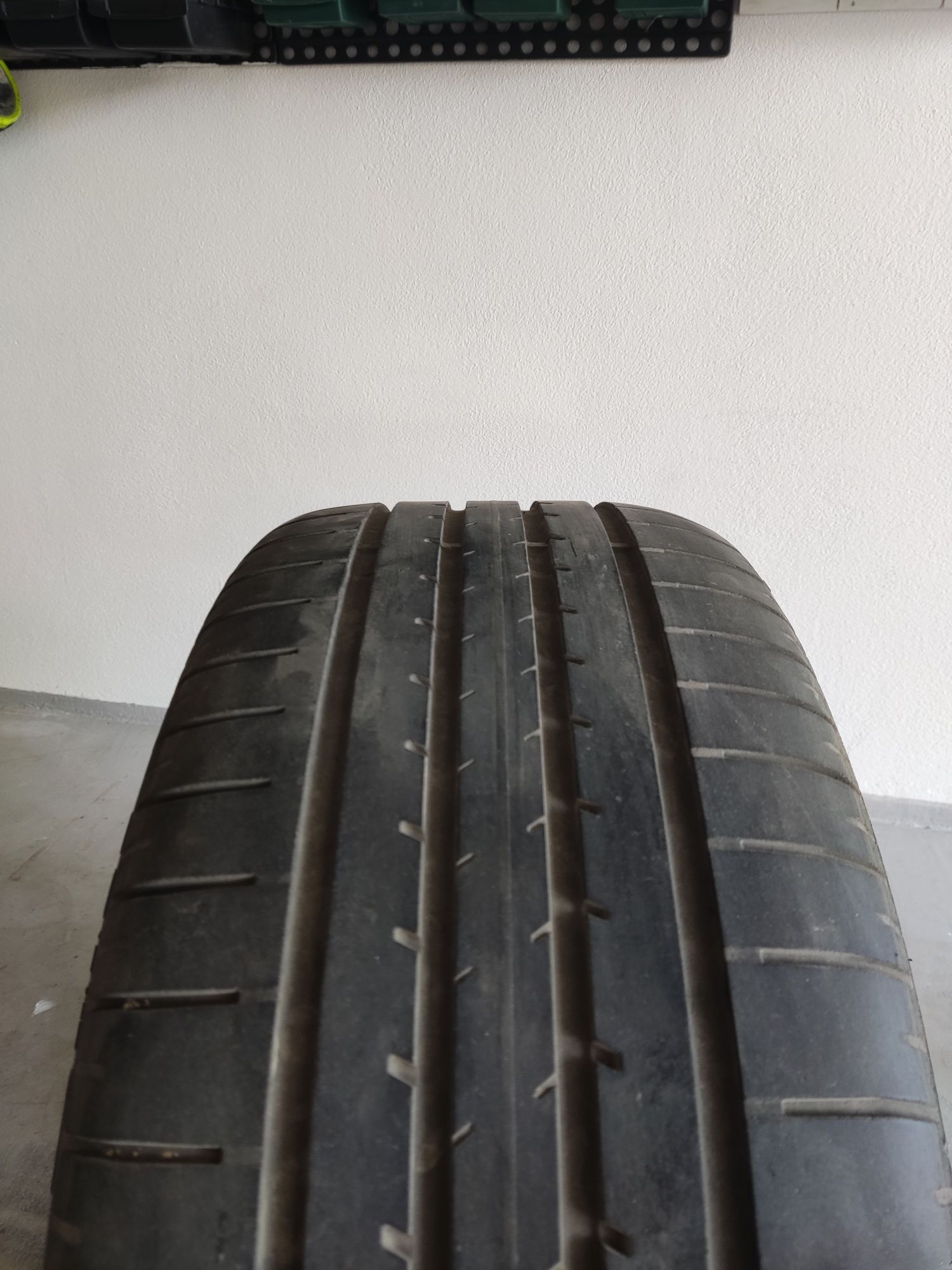 Sprzedam oponę Goodyear