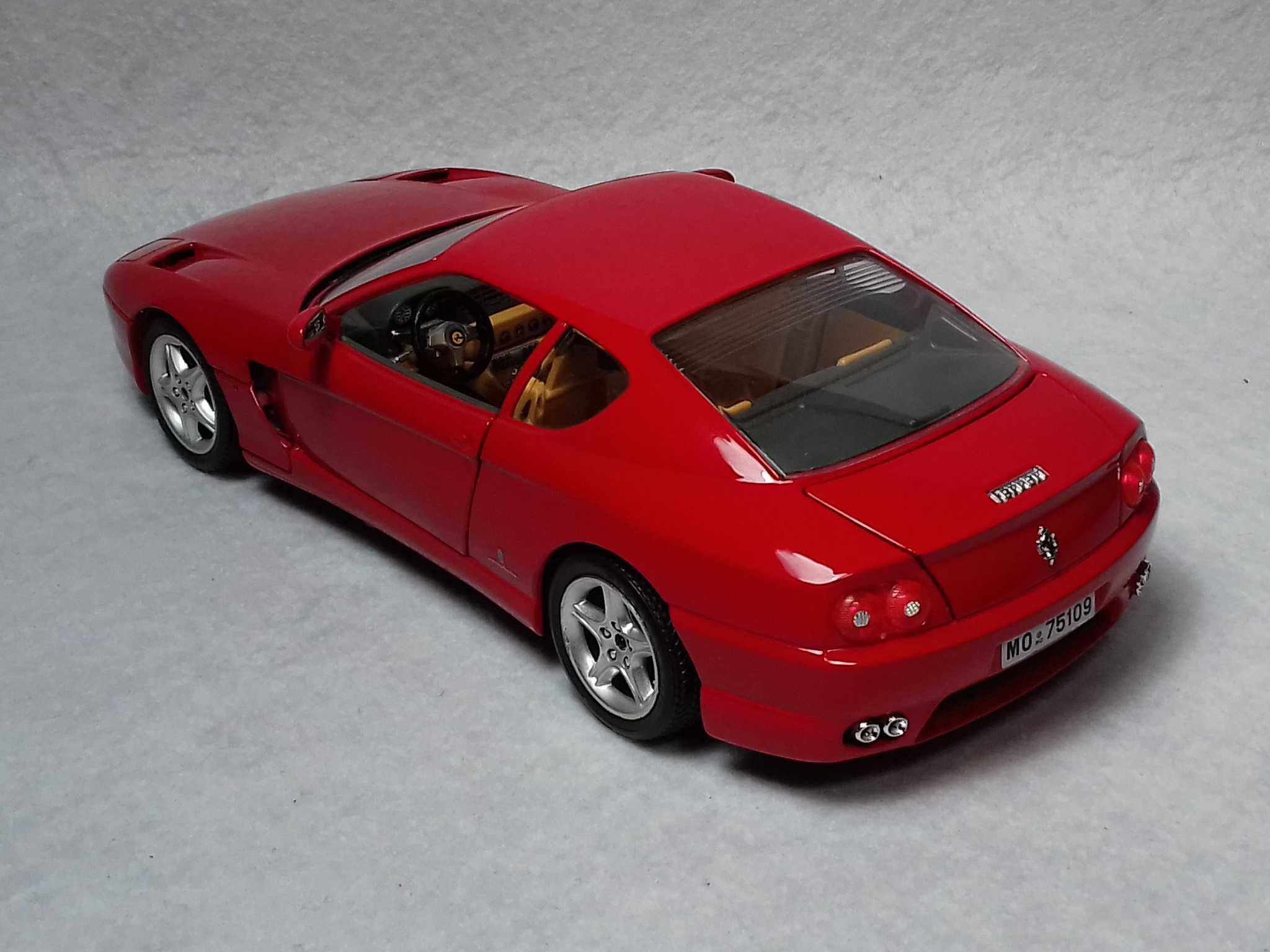 Burago 1:18 - Ferrari 456 GT 1992 - made in Italy!