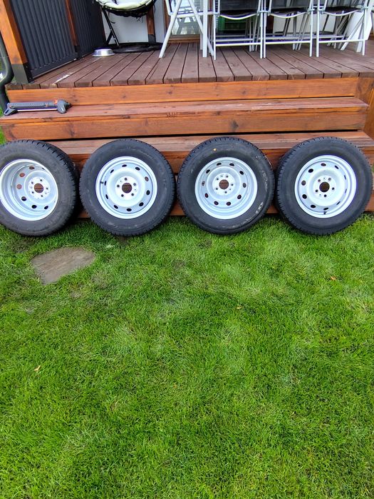 Sprzedam opony zimowe