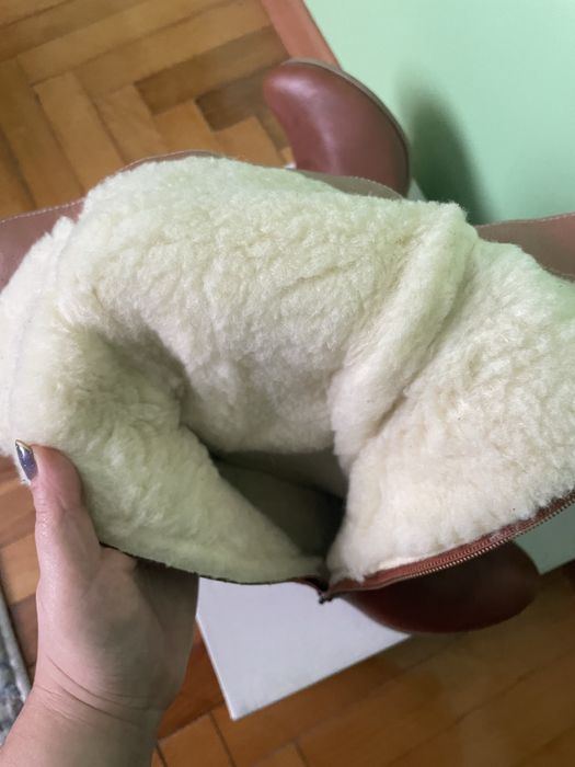 Шкіряні зимові чоботи козаки з натуральним хутром