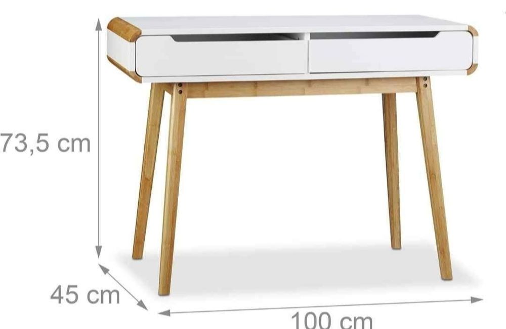 Białe biurko i szuflada na drewnianym stelażu