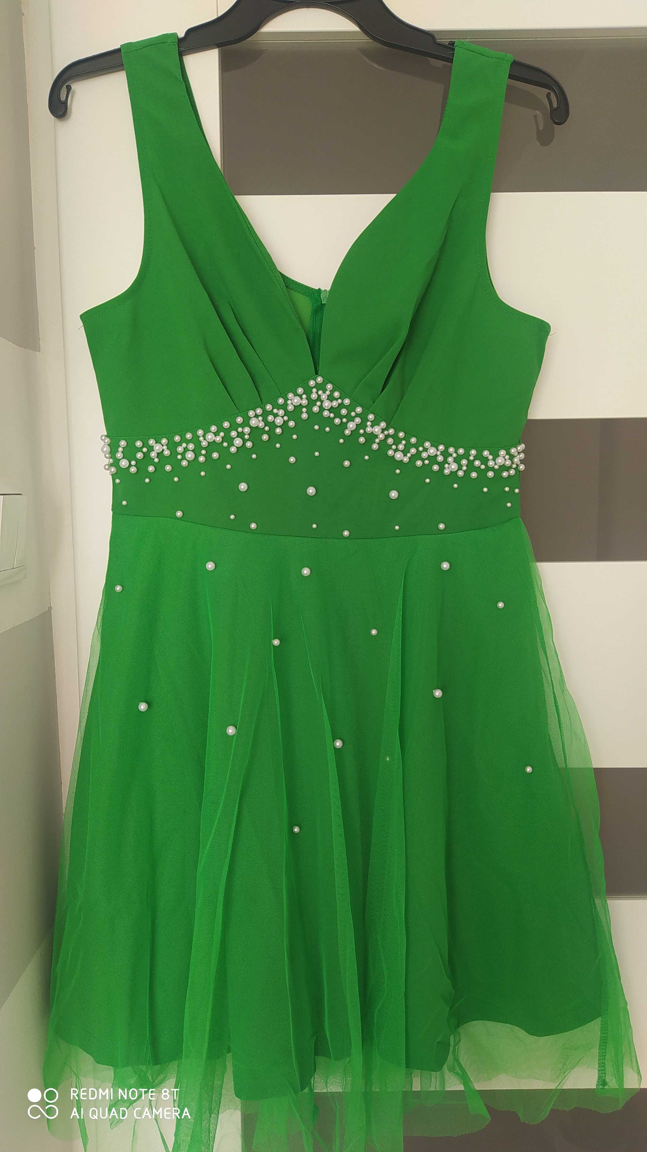 Piękna zielona sukienka