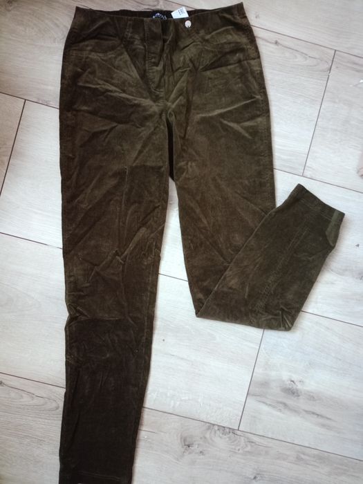 Spodnie damskie .