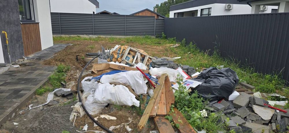 Вивіз сміття. Вивіз будівельного сміття, хламу.