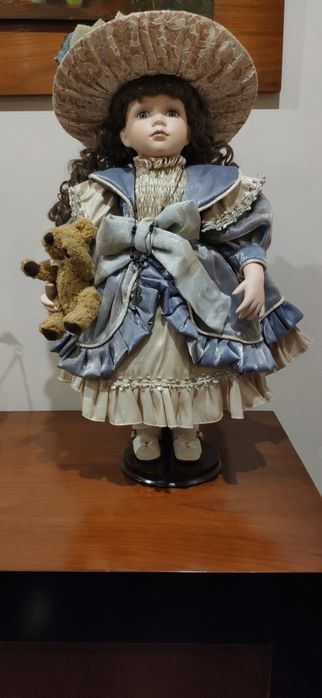 Boneca de porcelana vintage
