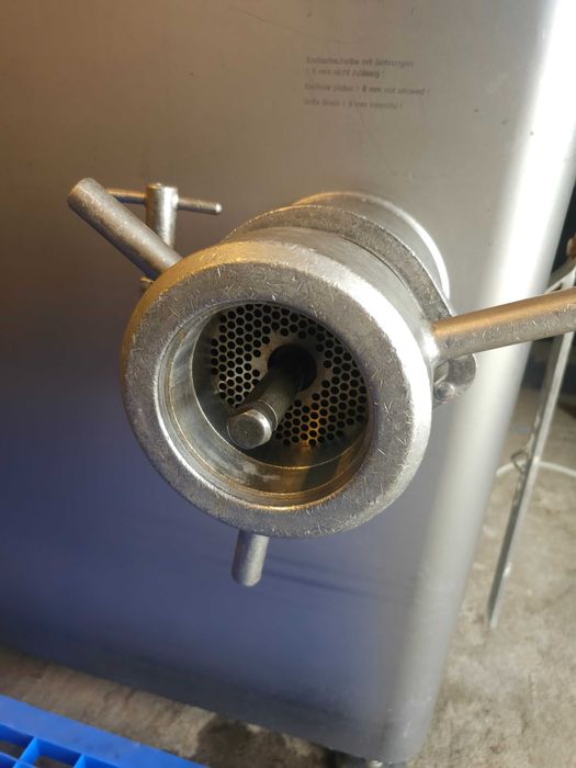 Wilk do mięsa ZASYPOWY KĄTOWY MADO Ultra2,  9kw, 114mm, 2 biegi.