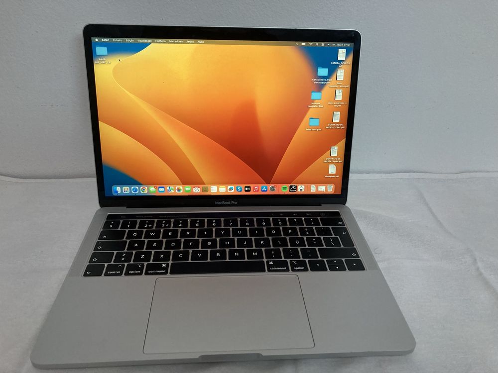 MacBook Pro de 13’ 2018- Core i7- 16GB- SSD 512GB