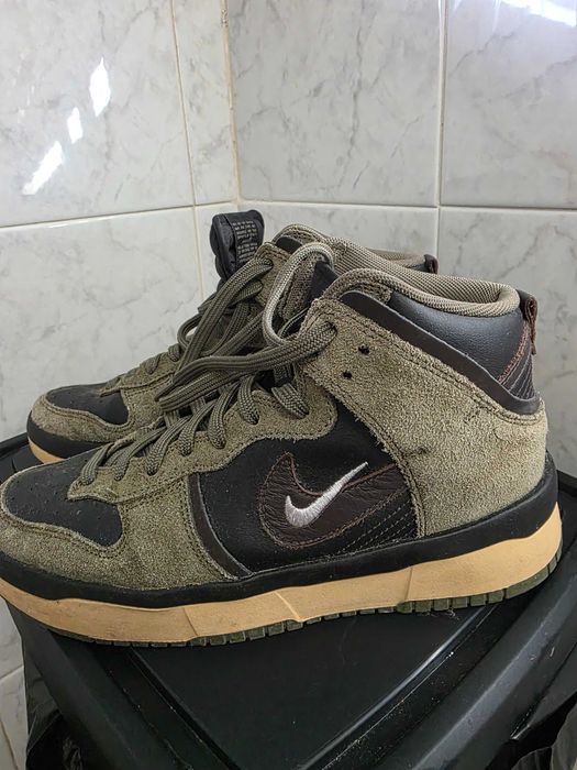 Tenis da Nike verde militar