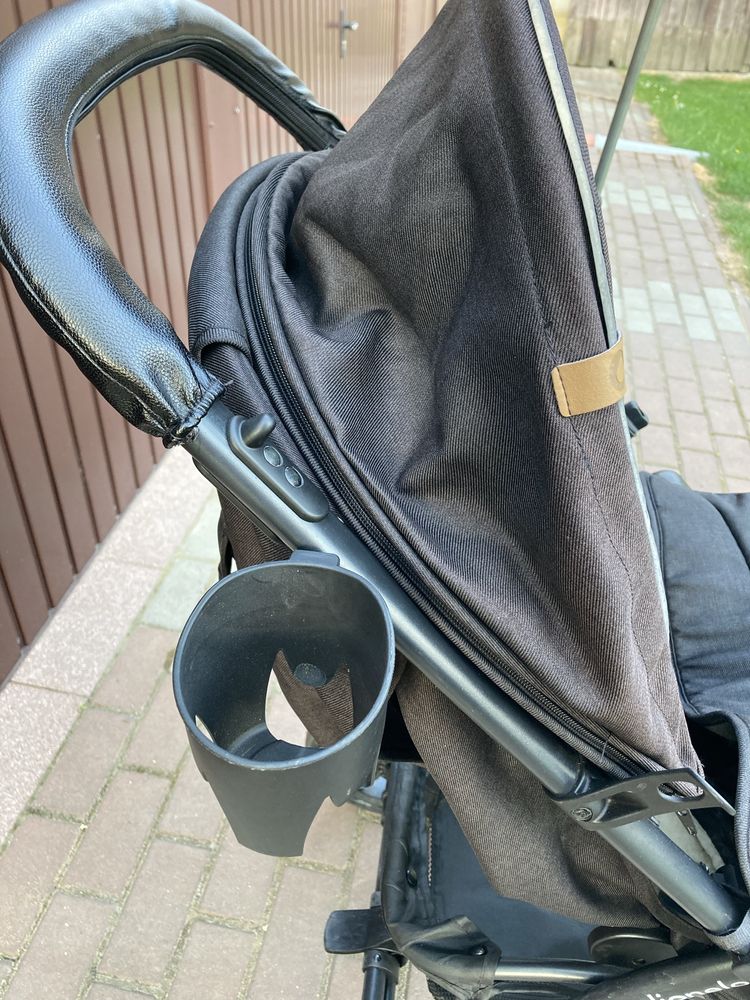 Spacerówka Lionelo Annet Plus Carbon black