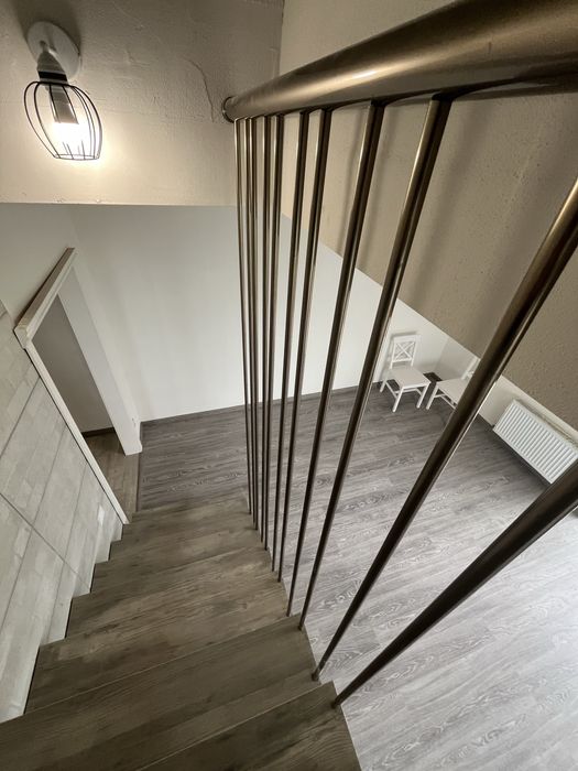 Продаж трикімнатної дворівневої квартири  Космонавтів.       ID-50-2