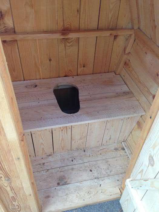 Туалет дерев’яний . ( брус, рейка, дошка)