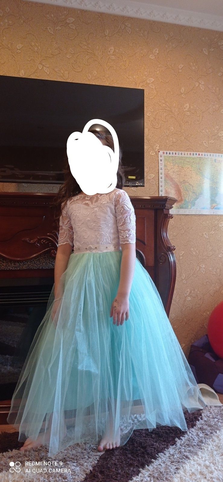 Святкове плаття для дівчинки 9-10 років