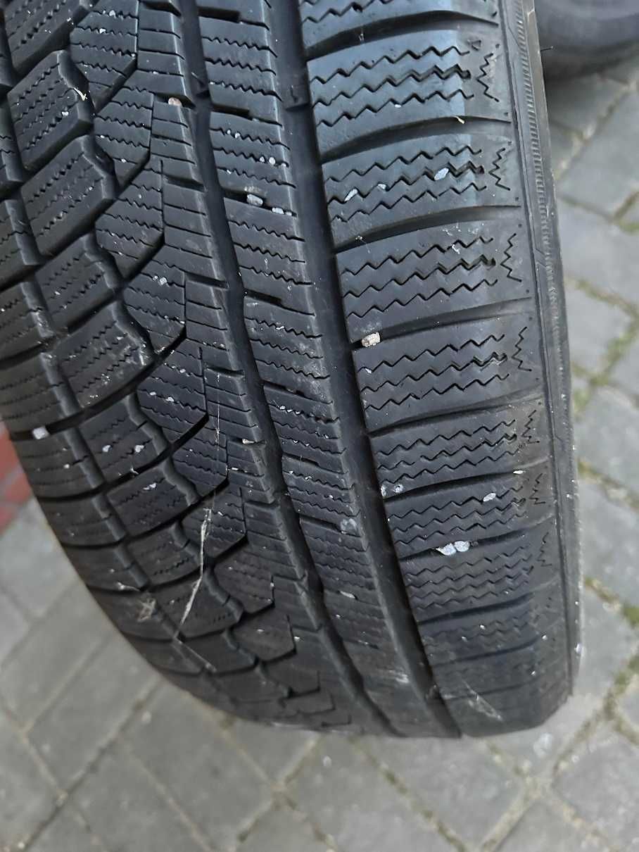 Opony zimowe ZEETEX 215/55/17