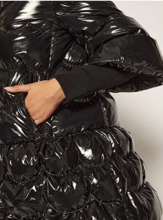 Red Valentino piekny plaszczyk puchowy it 44