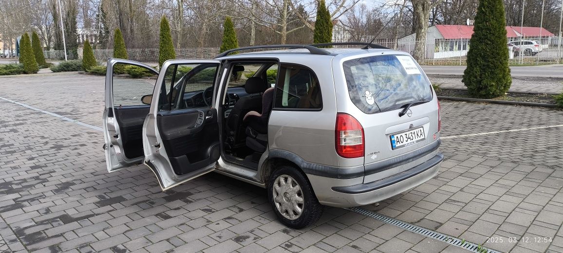 Opel Zafira 2,0 DTI 2003 7 мест