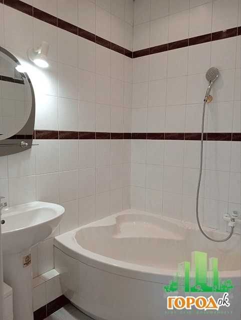 Будинок на ділянці 7 соток. Вулиця Добровольчих батальйонів