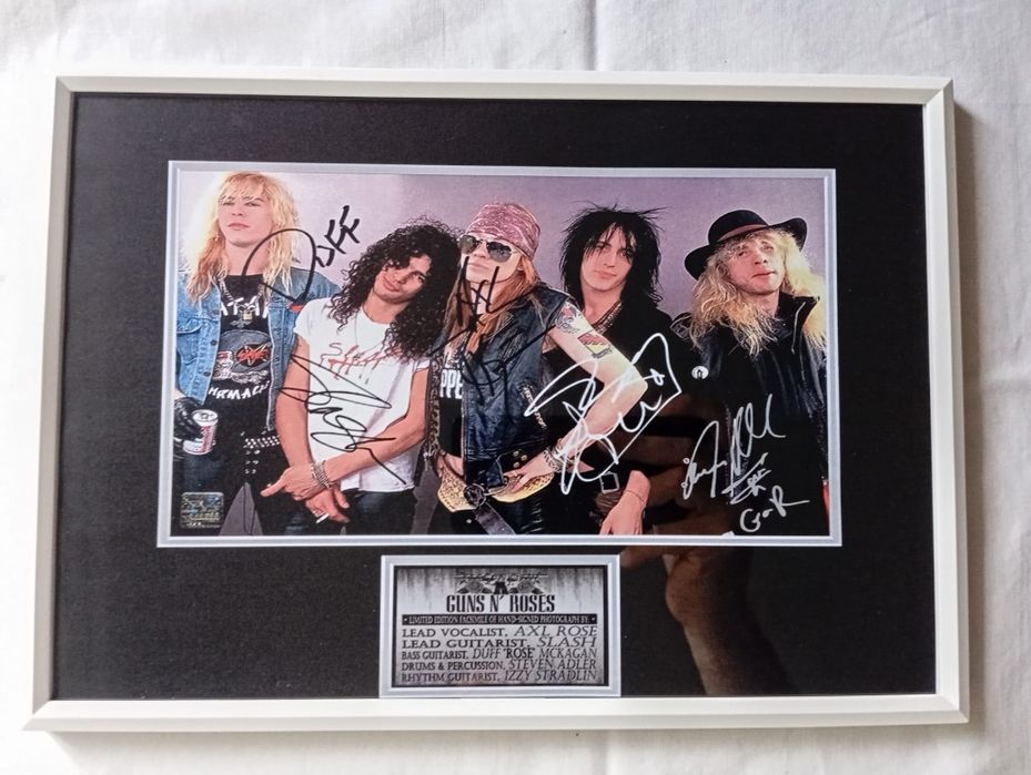 Moldura Band Guns N Roses com Autógrafos (A4)