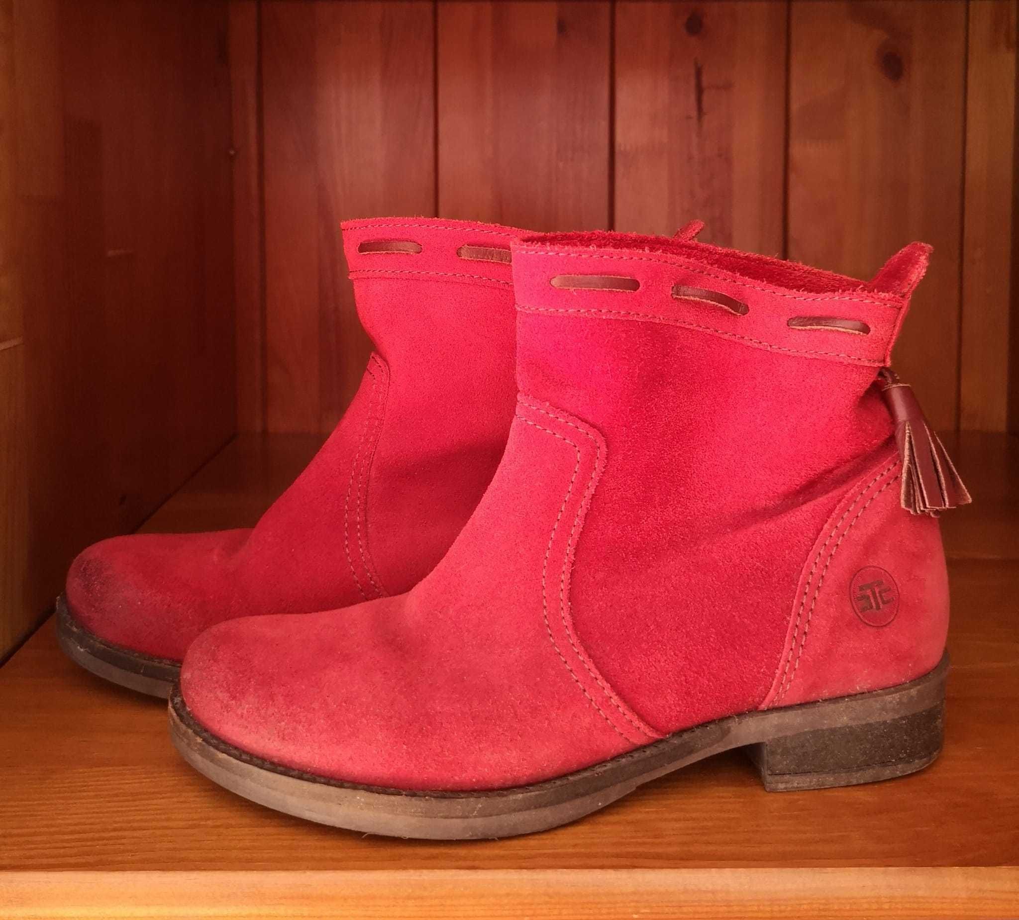 bota baixa / botim vermelho