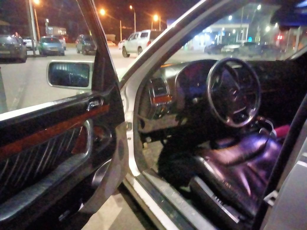 Продам мерседес,W140