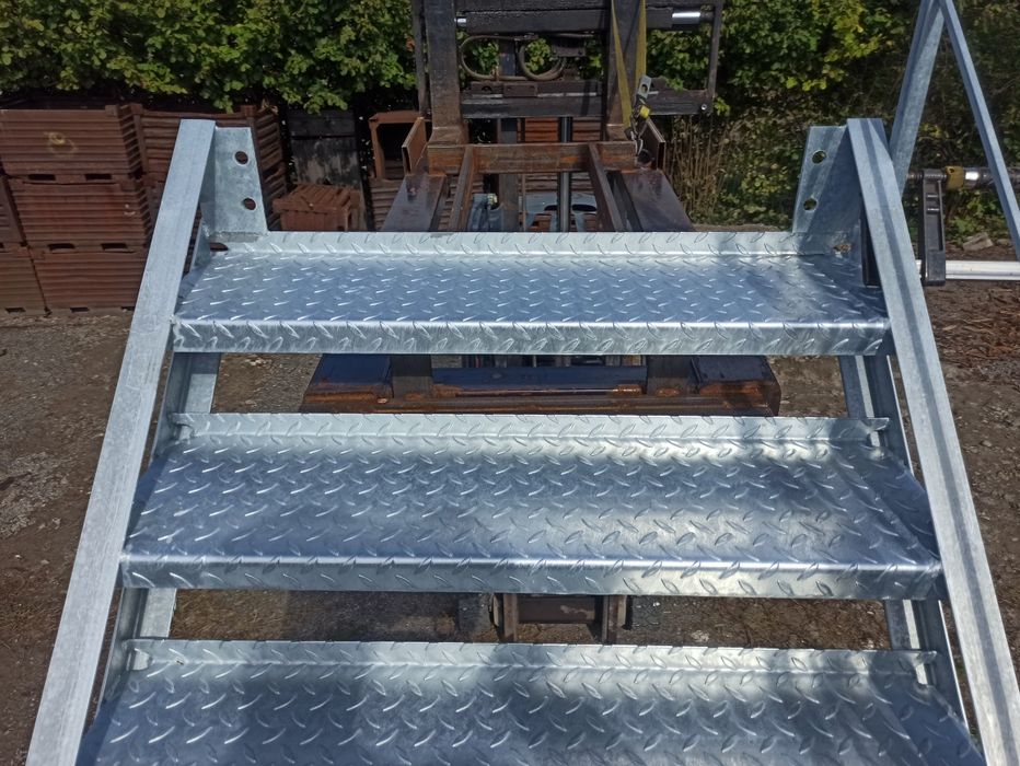 Schody metalowe ocynkowane