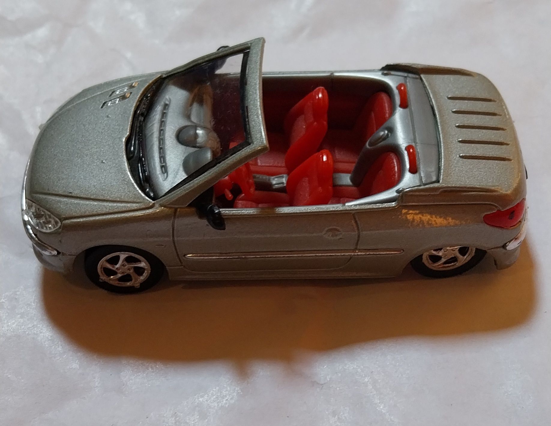 Miniatura da Solido Peugeot 206 cabrio esc.1/43