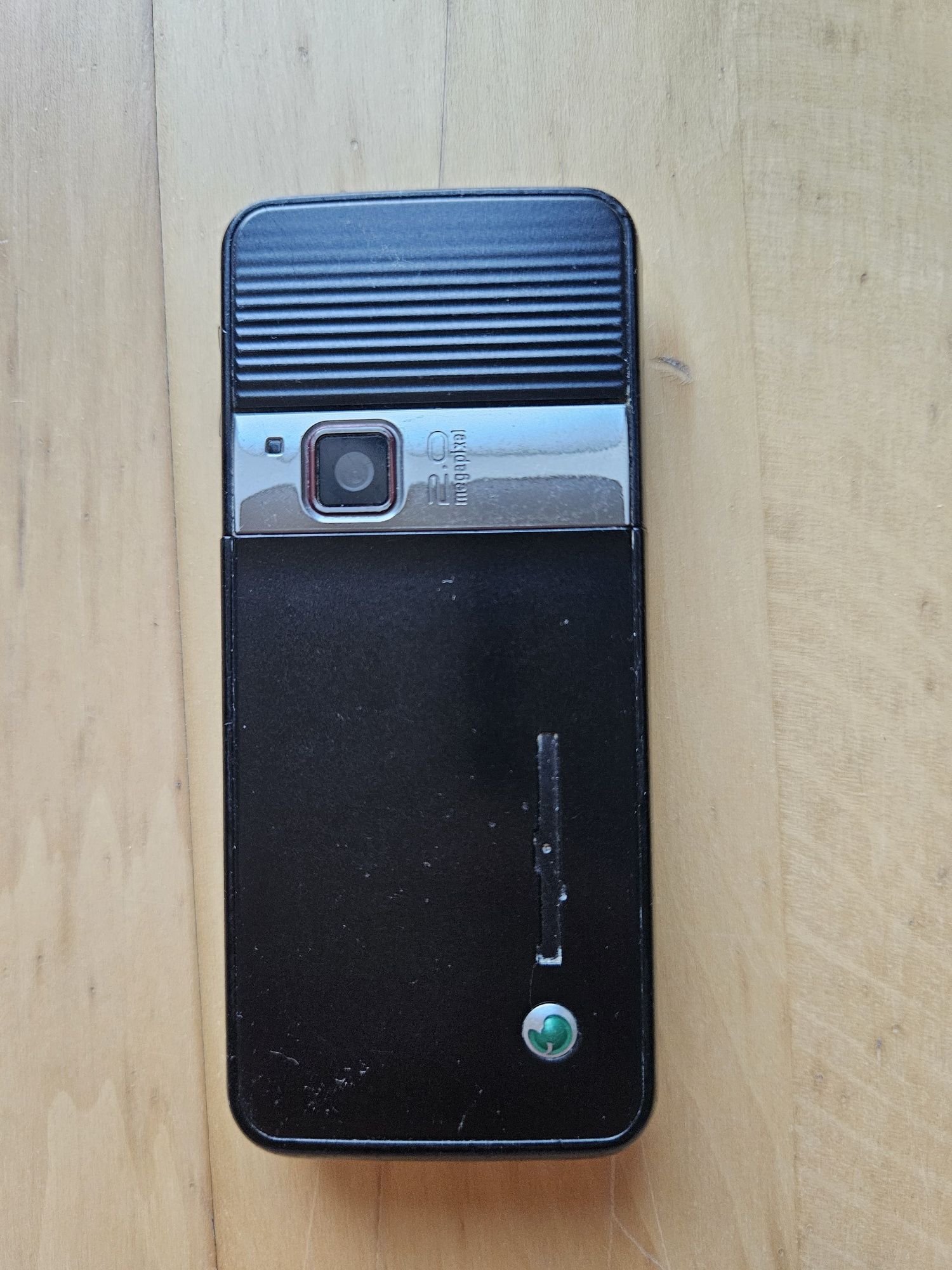 Sony Ericsson G502 – sprawny, z pudełkiem i ładowarką bez baterii