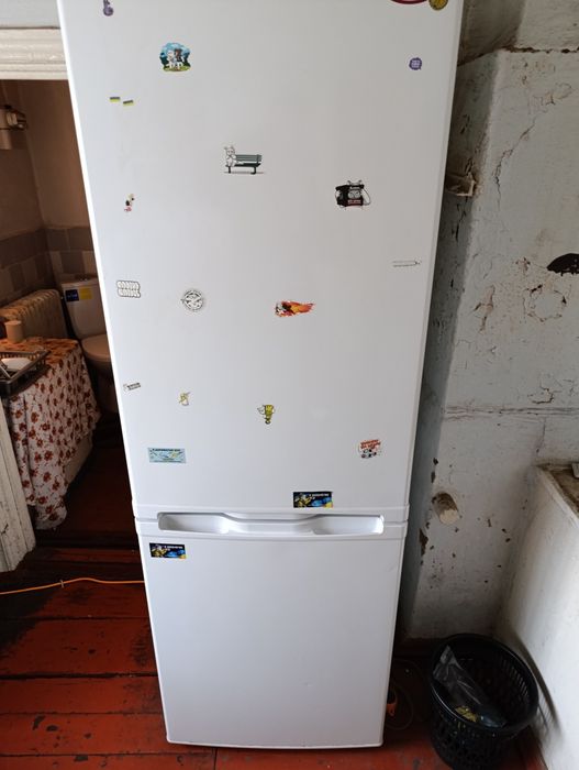 Холодильник grunhelm двох камерний