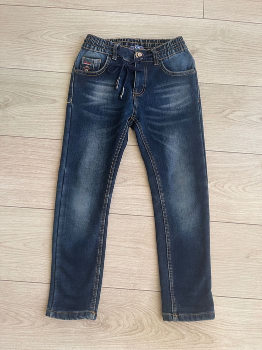 Продам детские джинсы на мальчика зимние