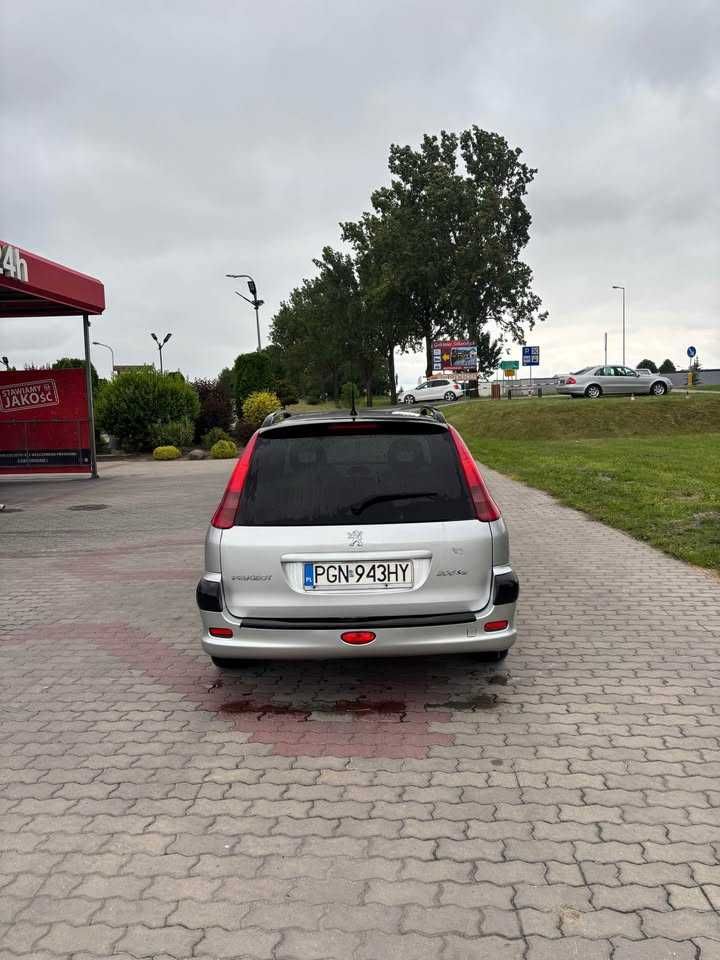 Peugeot 206 1.6 benzyna