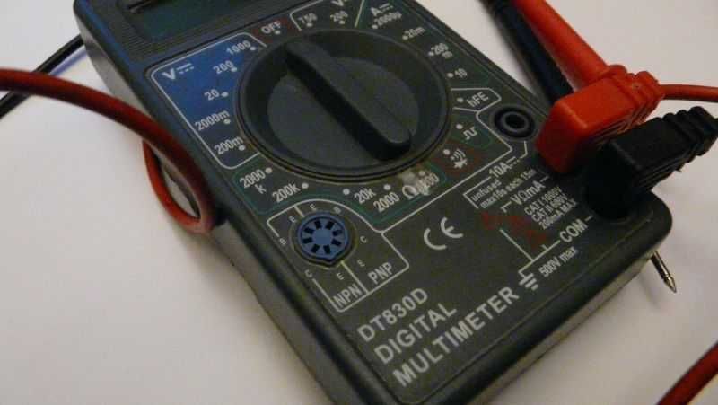 Miernik Cyfrowy Multimetr Uniwersalny + Bateria DC 9 V