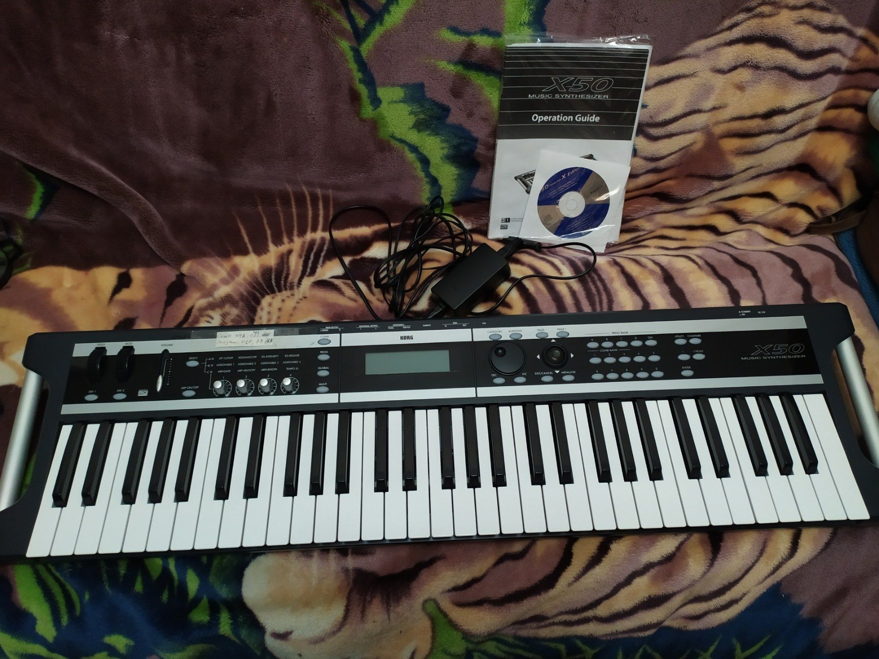 Синтещатор korg x 50