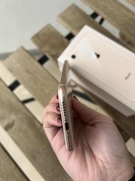 IPhone 8 - 64GB (desbloqueado)