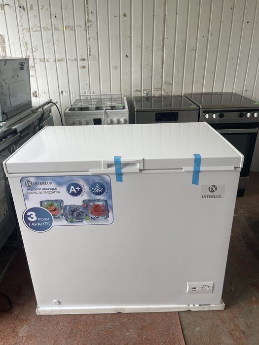 Морозильна камера INTERLUX IL-0255CF (255л)
