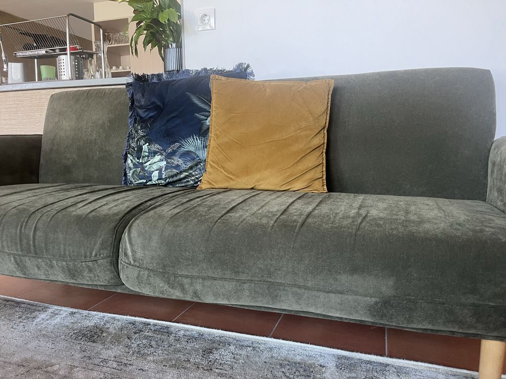 Dois Sofas (cama) marca AREA