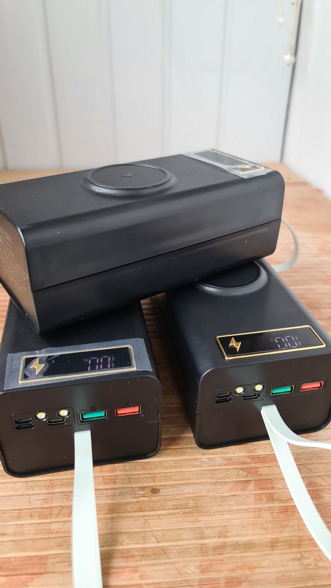 Великий павербанк 70000ма Samsung QC, Qi PD powerbank