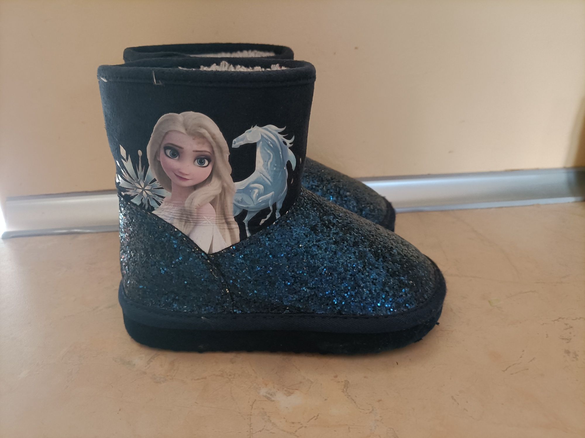 Śniegowce dla dziewczynki Frozen h&m